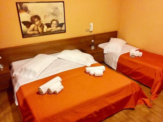 Hotel La Favorita เปสเคียรา เดล การ์ดา ภายนอก รูปภาพ